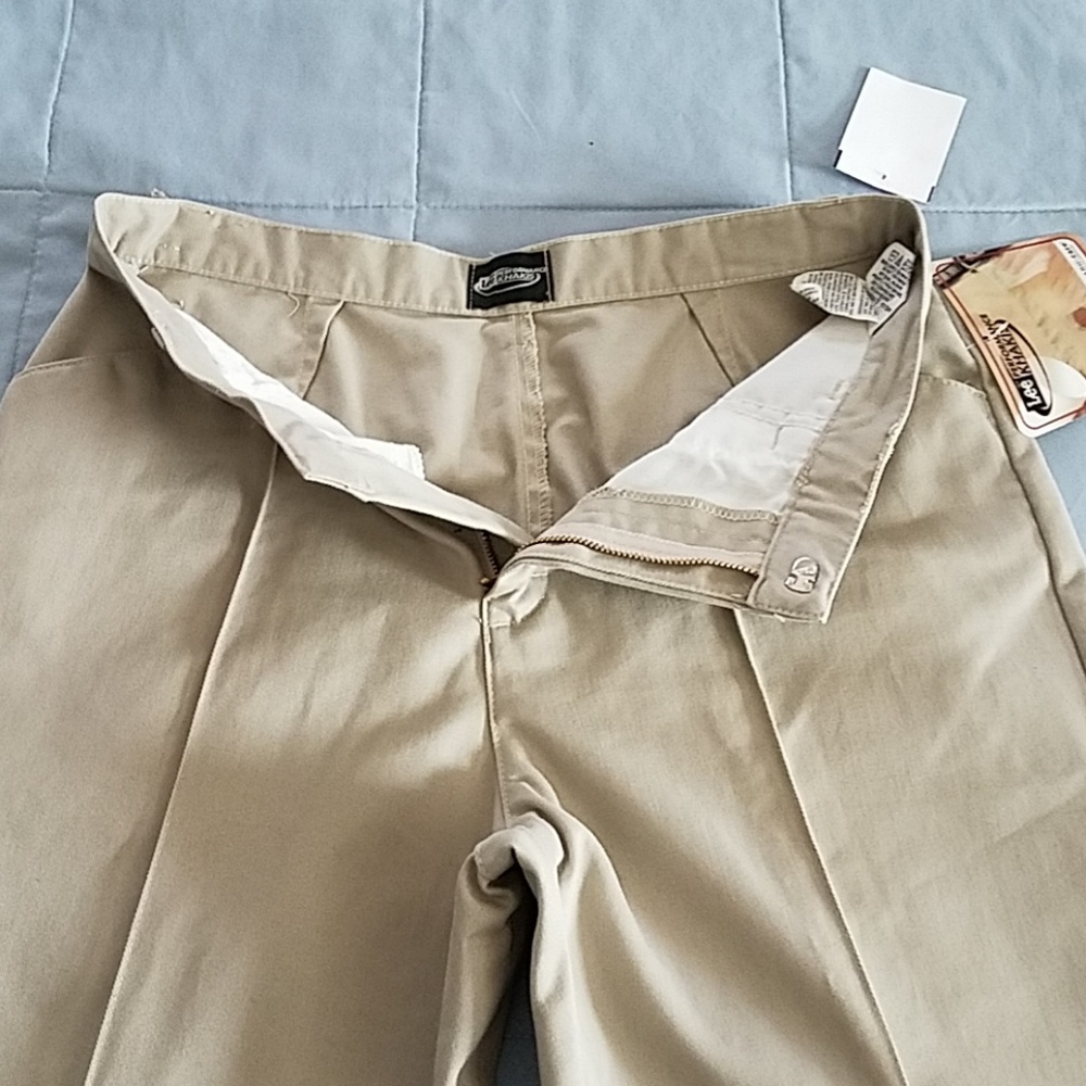 LEE PERFORMANCE KHAKIS. SIZE 8M - Picture 2 of 7